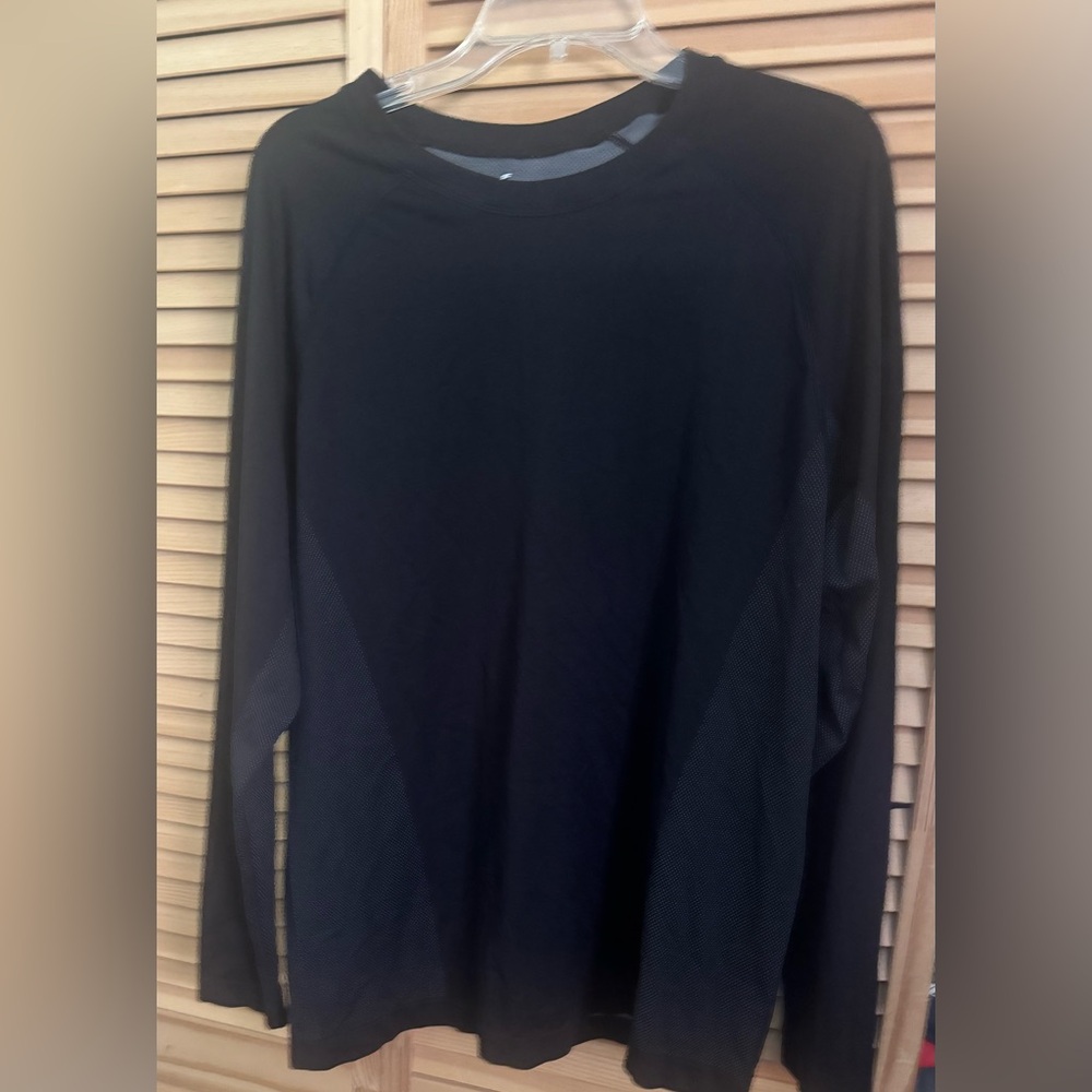 Fabletics Black Long Sleeve Active Wear Men Sz XL